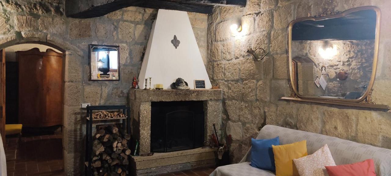 Appartement La Chascona Di Farnese Casa Di Tufo Nel Borgo Extérieur photo