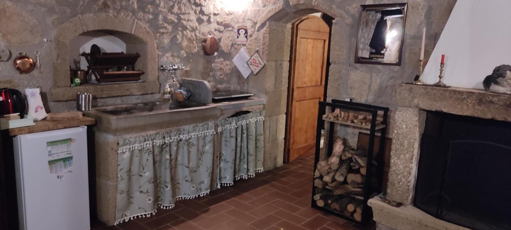 Appartement La Chascona Di Farnese Casa Di Tufo Nel Borgo Extérieur photo