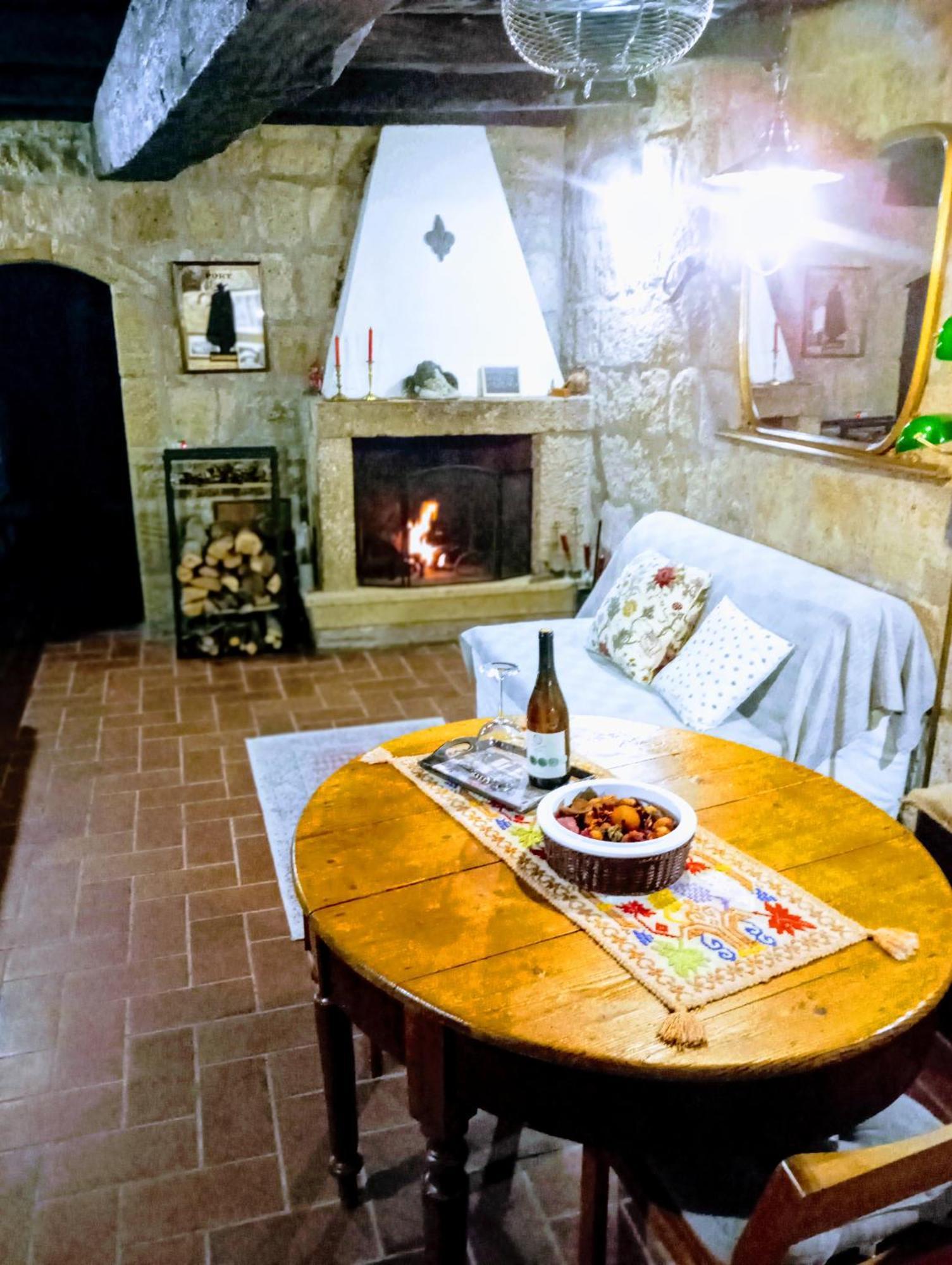 Appartement La Chascona Di Farnese Casa Di Tufo Nel Borgo Extérieur photo